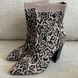 Leopard booties size 6